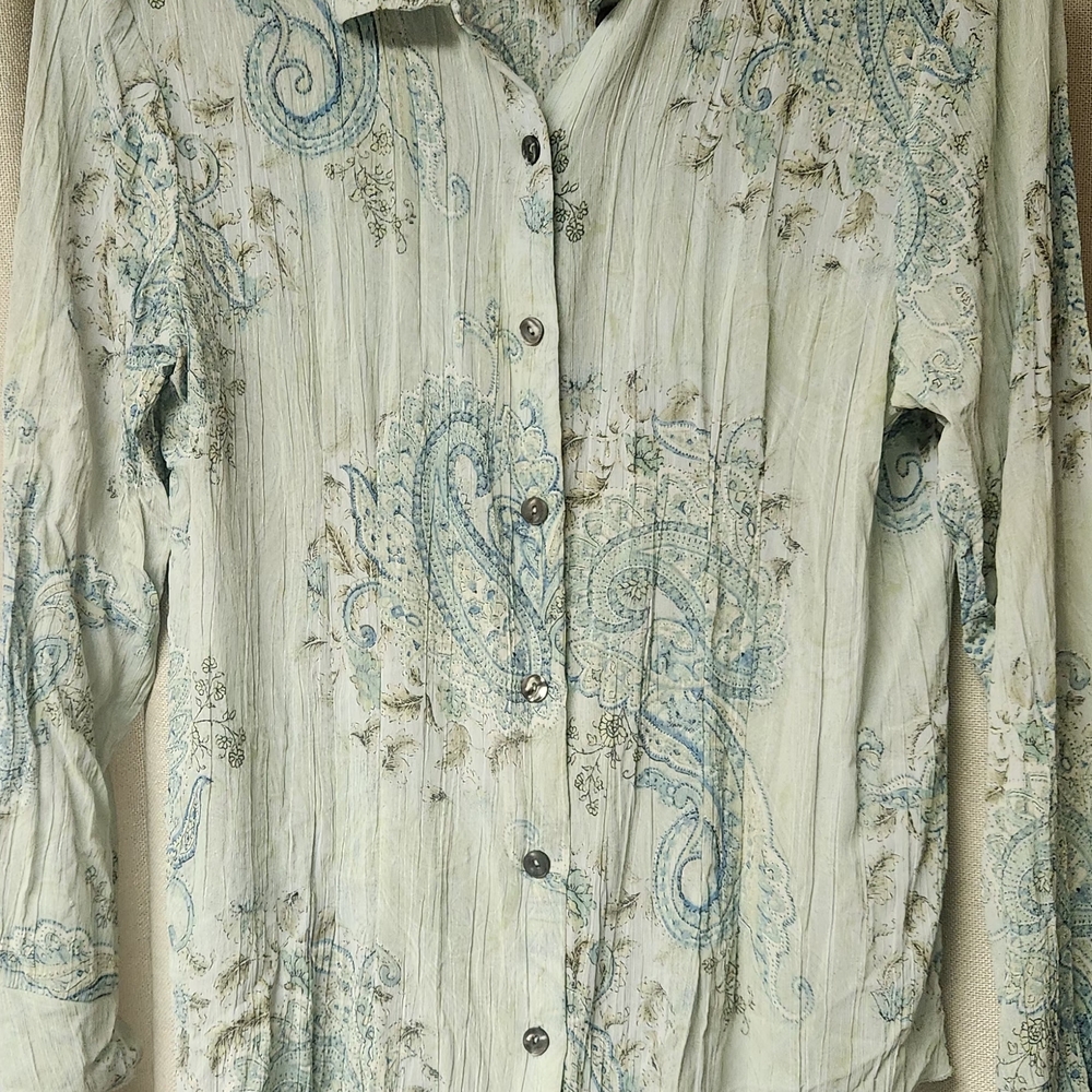 J. Jill Light Green Paisley Button-Up Blouse